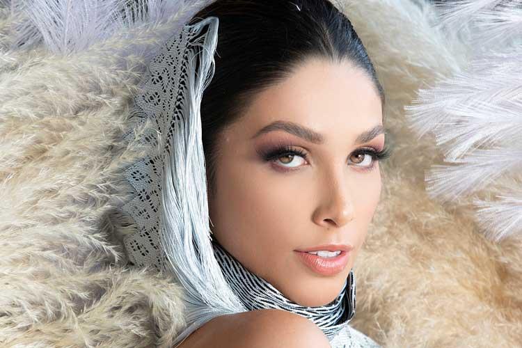 Itzia Garcia representing Colima