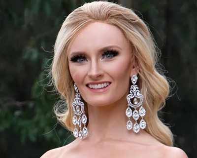 Miss Earth Australia 2020 and cancer survivor Brittany Dickson removes wig at talent contest