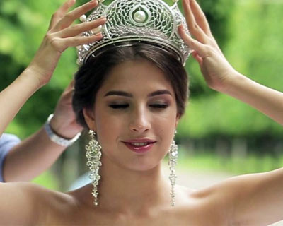 Yana Dobrovolskaya Miss Russia 2016 redefines elegance in her latest photoshoot