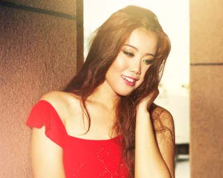 Dewi Liana Seriestha is Miss Malaysia World 2014 Winner