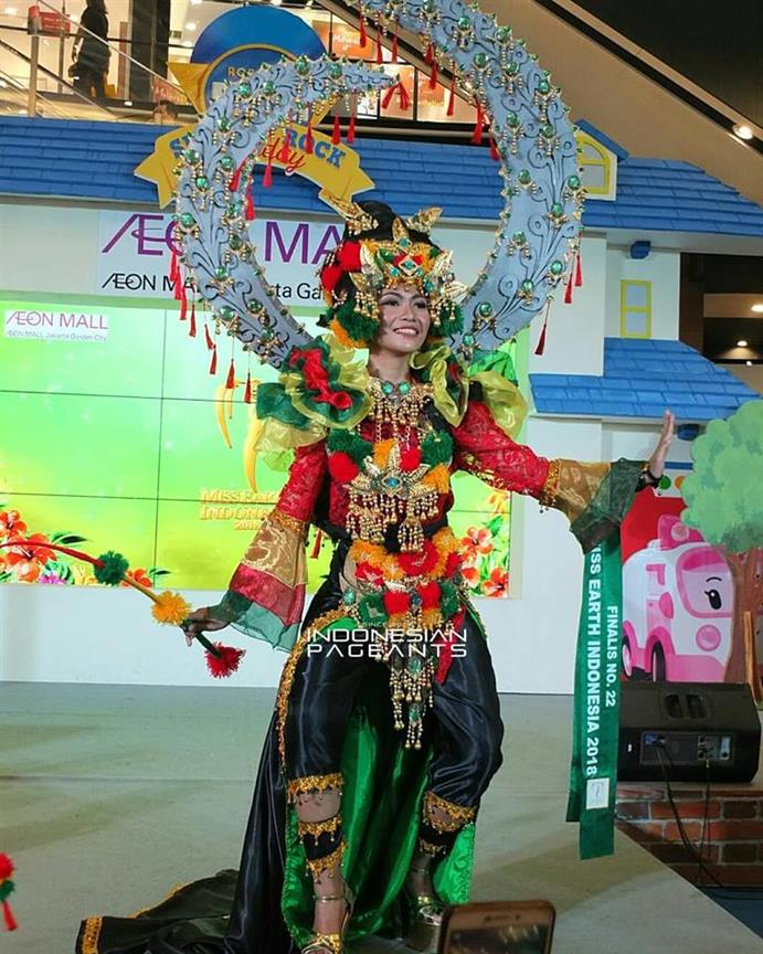 Miss Earth Indonesia 2018 Top 10 National Costumes by Angelopedia