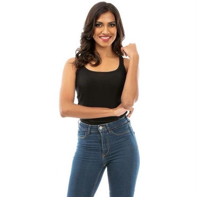 Miss Supranational Singapore 2018 Priyanka Annuncia