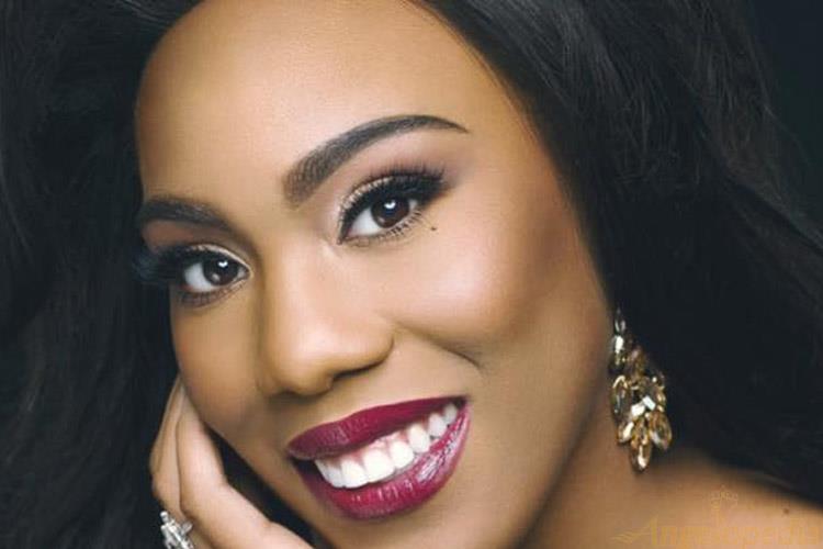 Thelina Smith Miss Grand Canyon Earth 2019 Delegate Miss Earth USA 2019