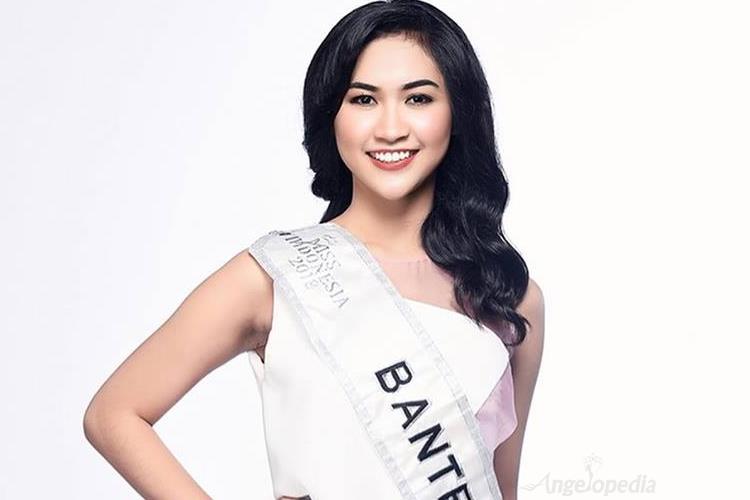 Haifa Nafisa from Banten