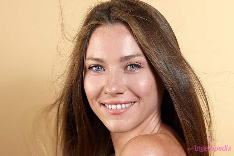 Miss Universe Ireland 2018 finalist Aisling